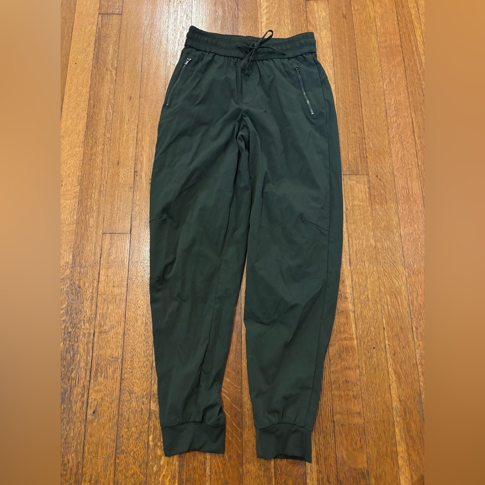 Athleta Trekkie North Jogger